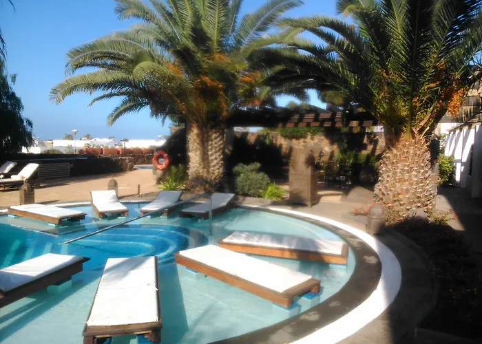 Vik - Boutique (adults Only) Hotell