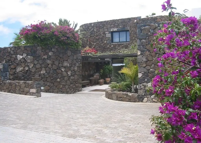 Vik - Boutique (adults Only) Hotell